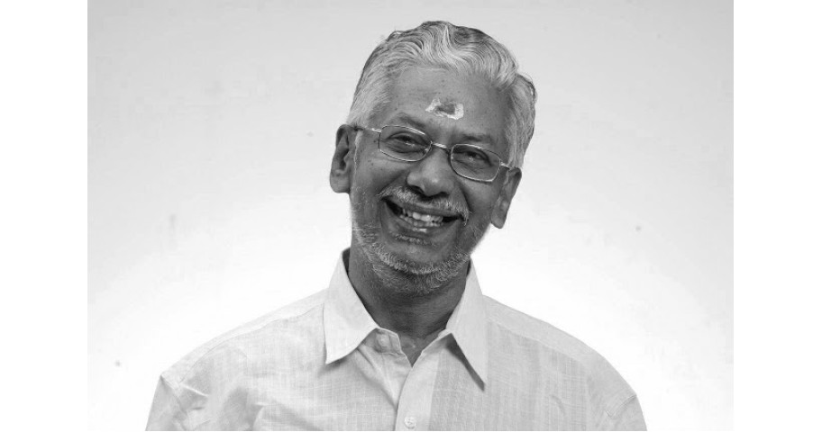 സ്വയം പ്രകാശിക്കുന്ന പുസ്തകങ്ങള് സ്വയം പ്രകാശിക്കുന്ന പുസ്തകങ്ങള്